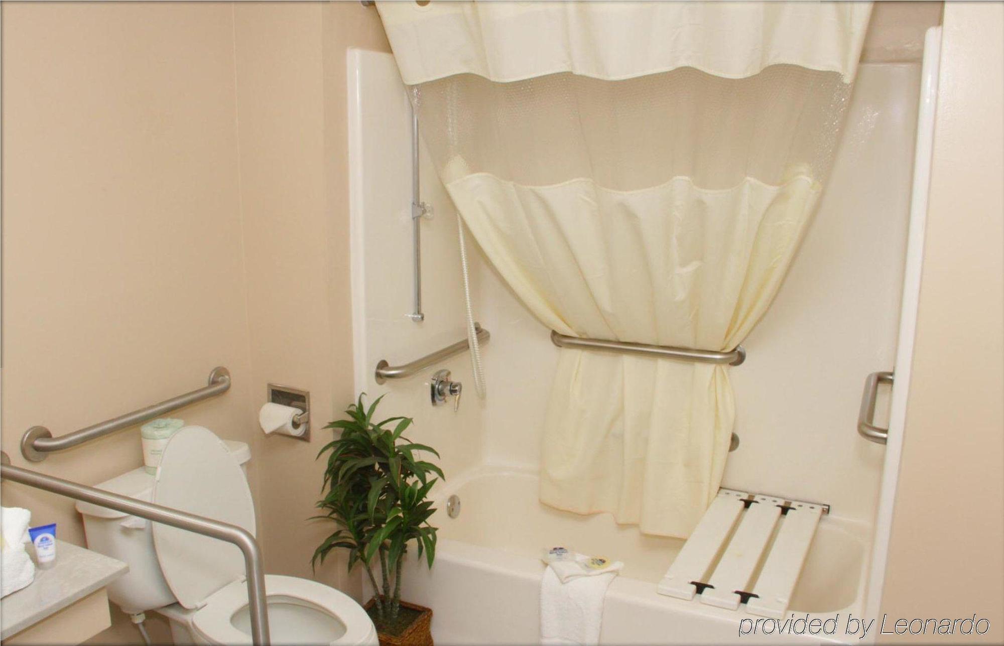 Americas Best Value Inn - Rome Lindale Екстер'єр фото